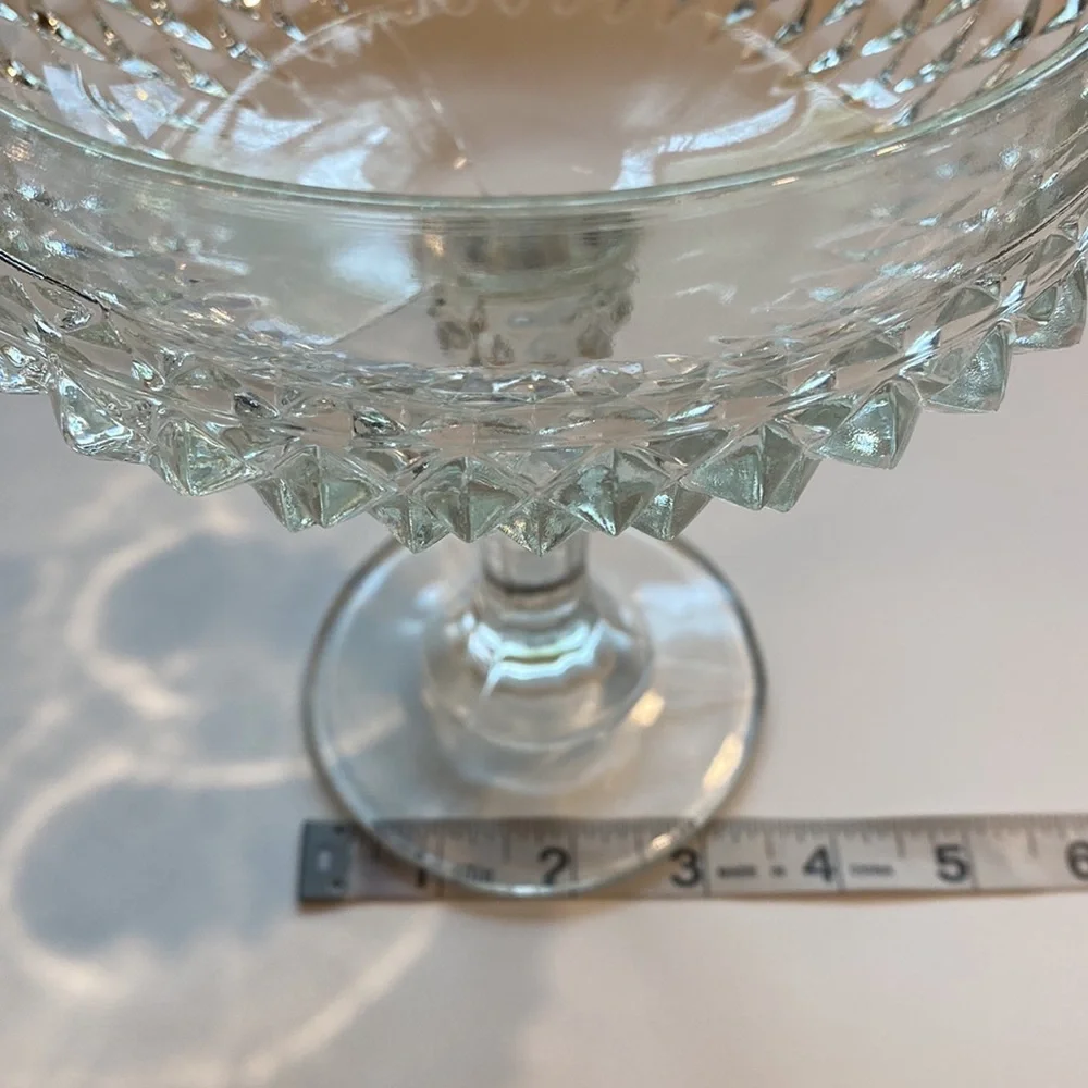 Vintage Diamond Cut Clear Pedestal Candy Dish Indiana Glass Co - Picture 10 of 14
